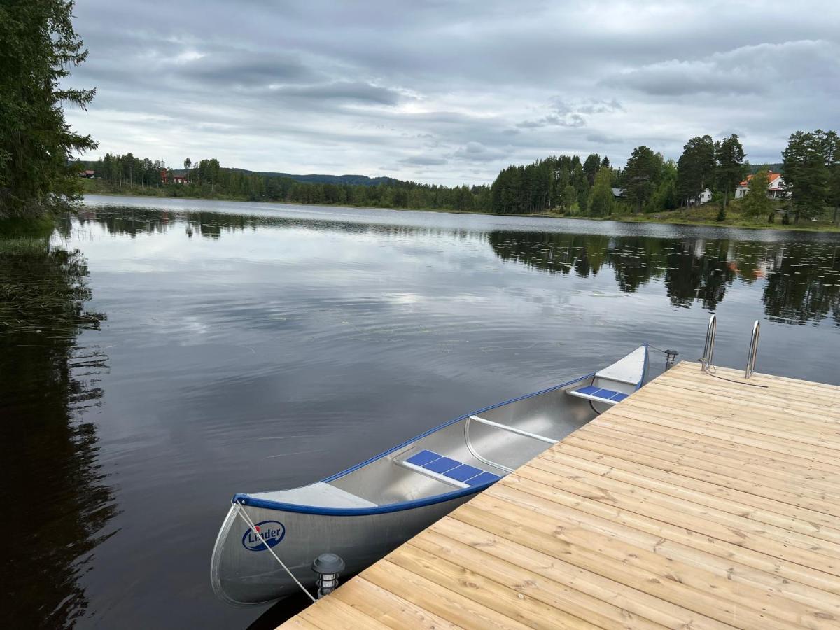 Villa Granhede -Sjoelaege Med Badtunna, Eldstad Med Mera Torsby Eksteriør billede