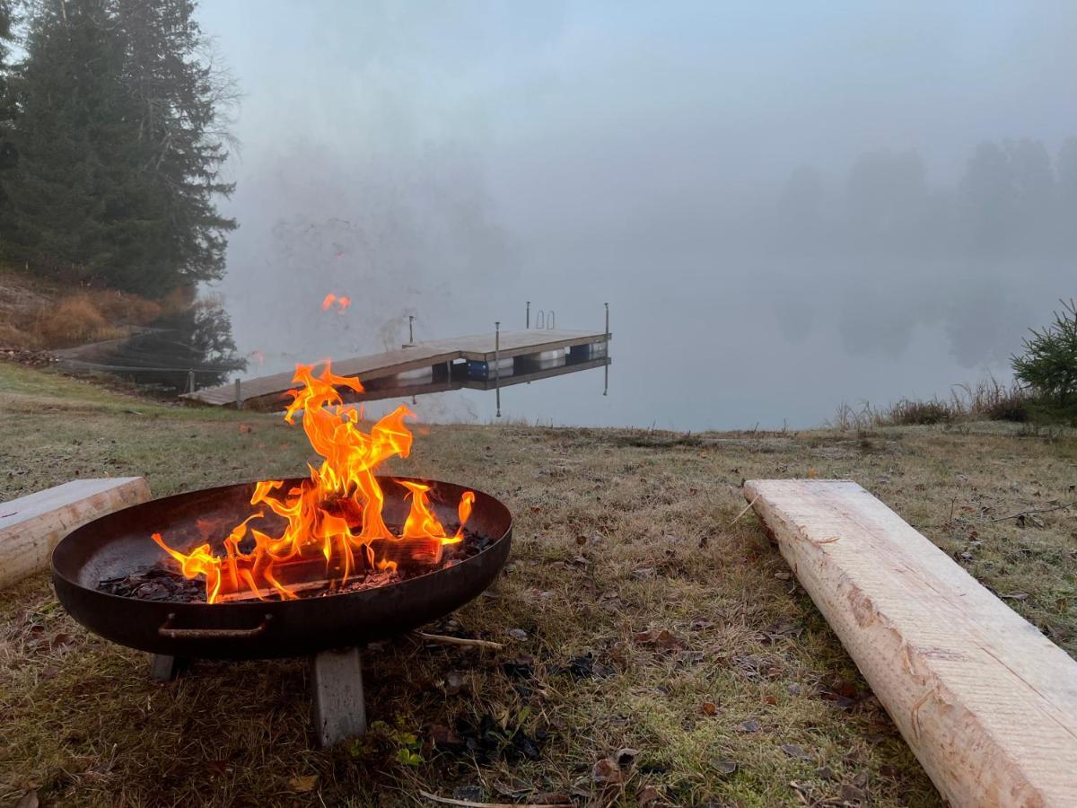 Villa Granhede -Sjoelaege Med Badtunna, Eldstad Med Mera Torsby Eksteriør billede
