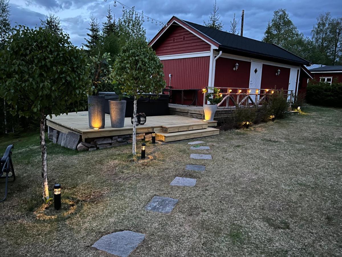 Villa Granhede -Sjoelaege Med Badtunna, Eldstad Med Mera Torsby Eksteriør billede