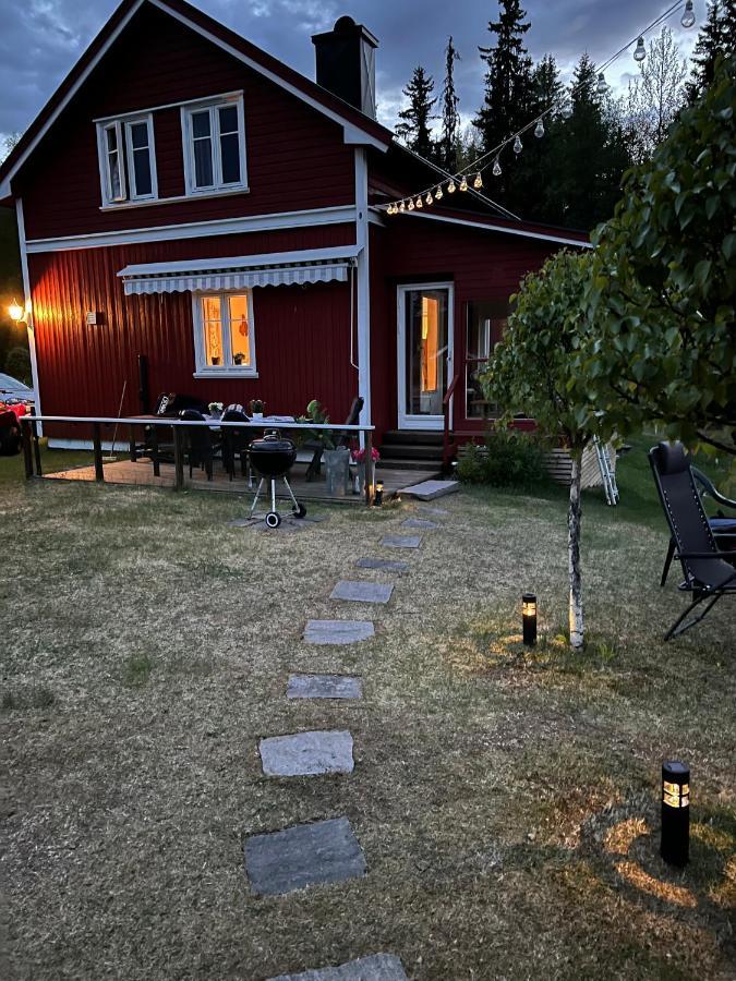 Villa Granhede -Sjoelaege Med Badtunna, Eldstad Med Mera Torsby Eksteriør billede
